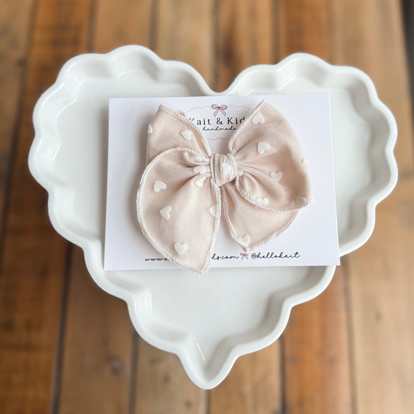 Soft beige ♡ white velvet hearts ♡ fable