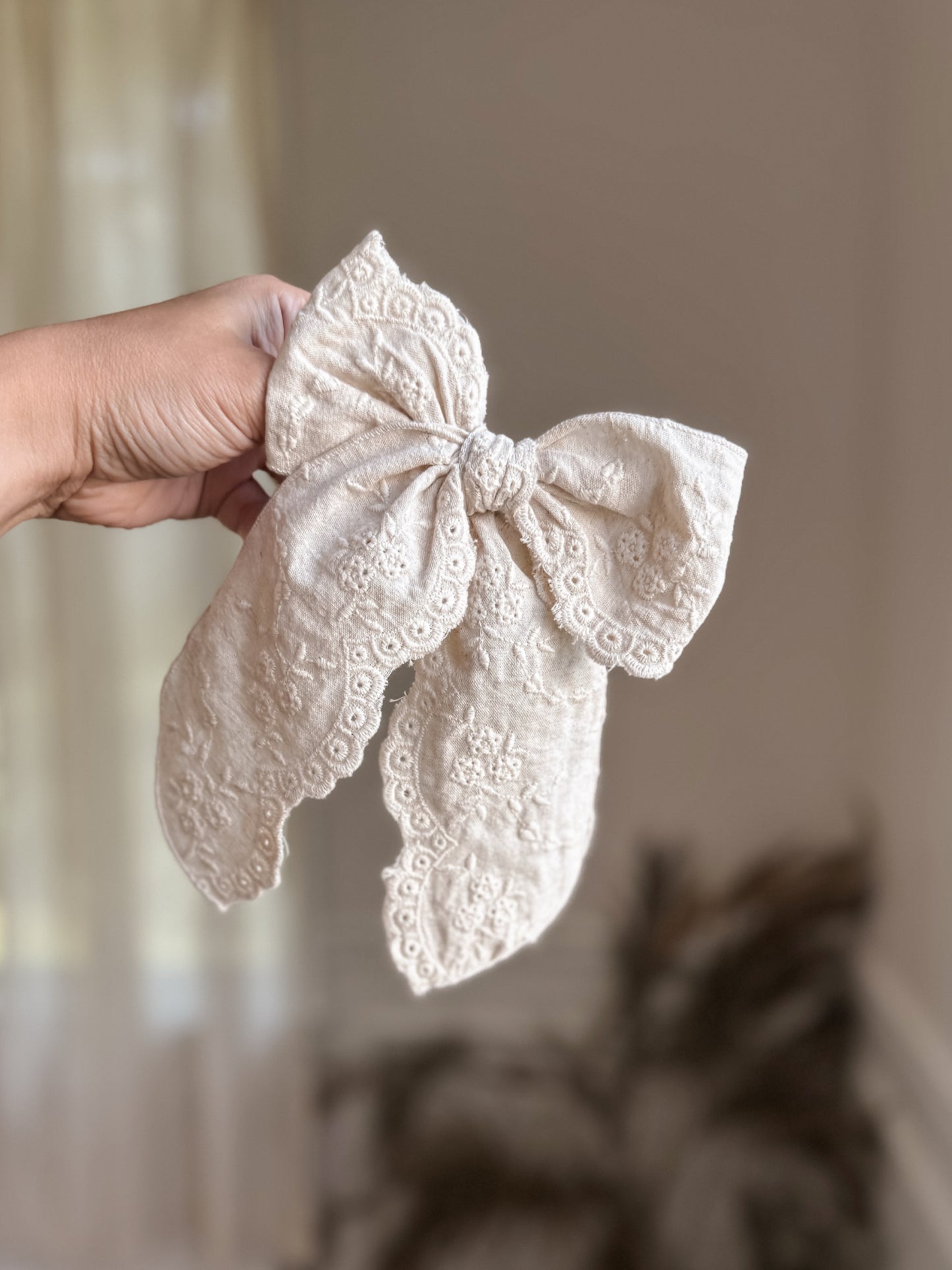 Oatmeal bloom / fable / XL clip