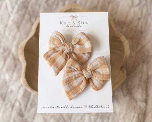 Honey yellow gingham / piggy set