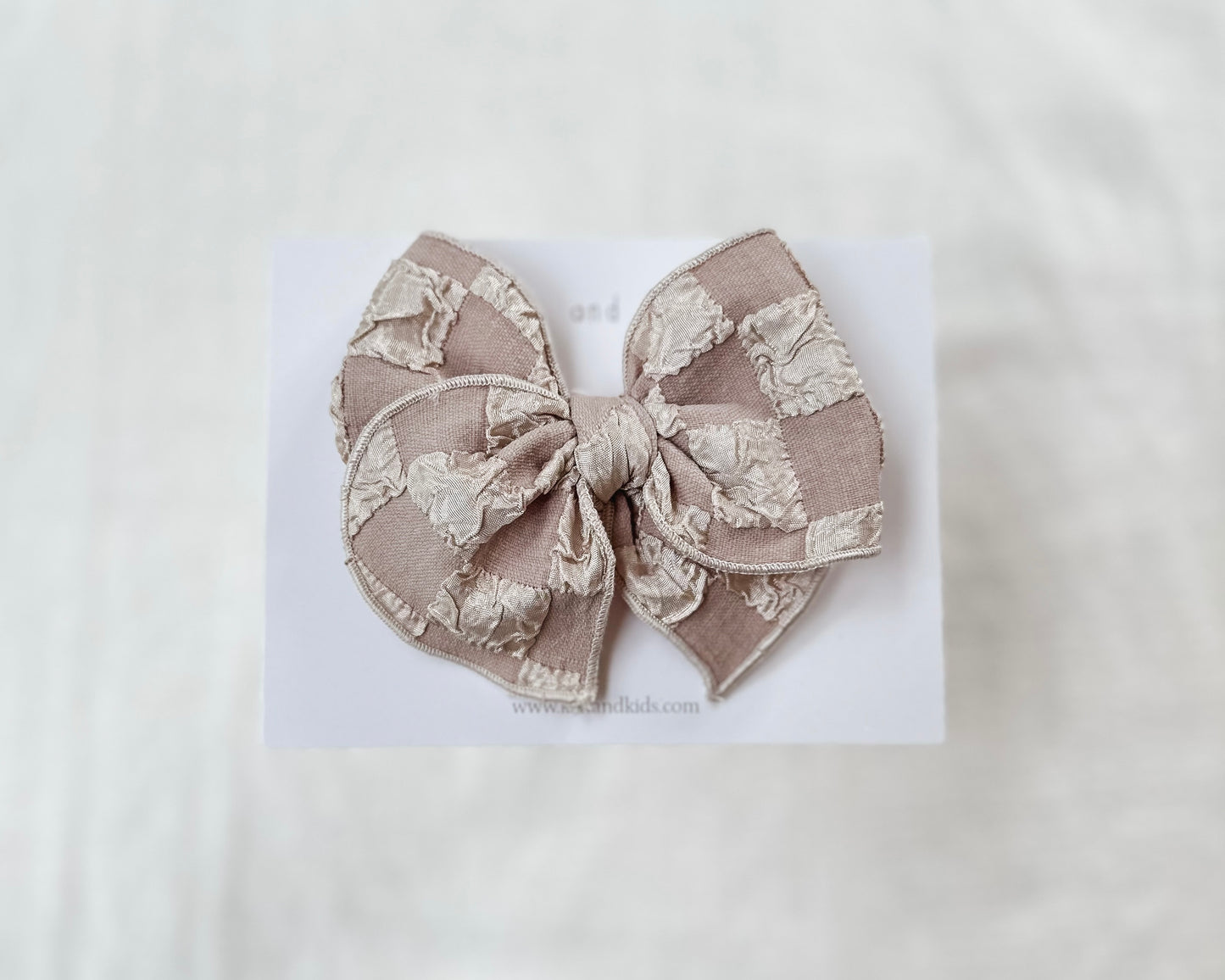 Check Jacquard fable bow