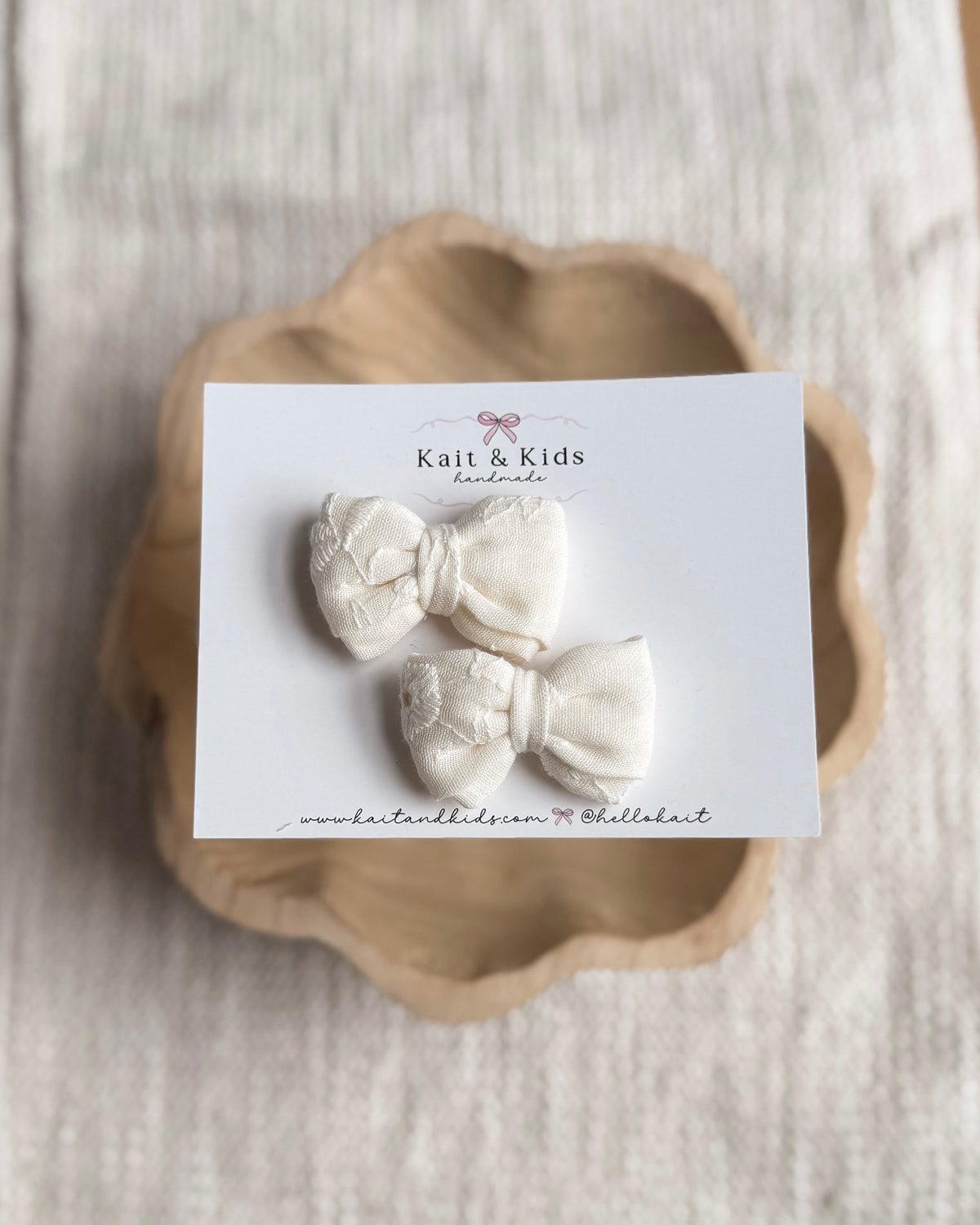 Cream / piggy set