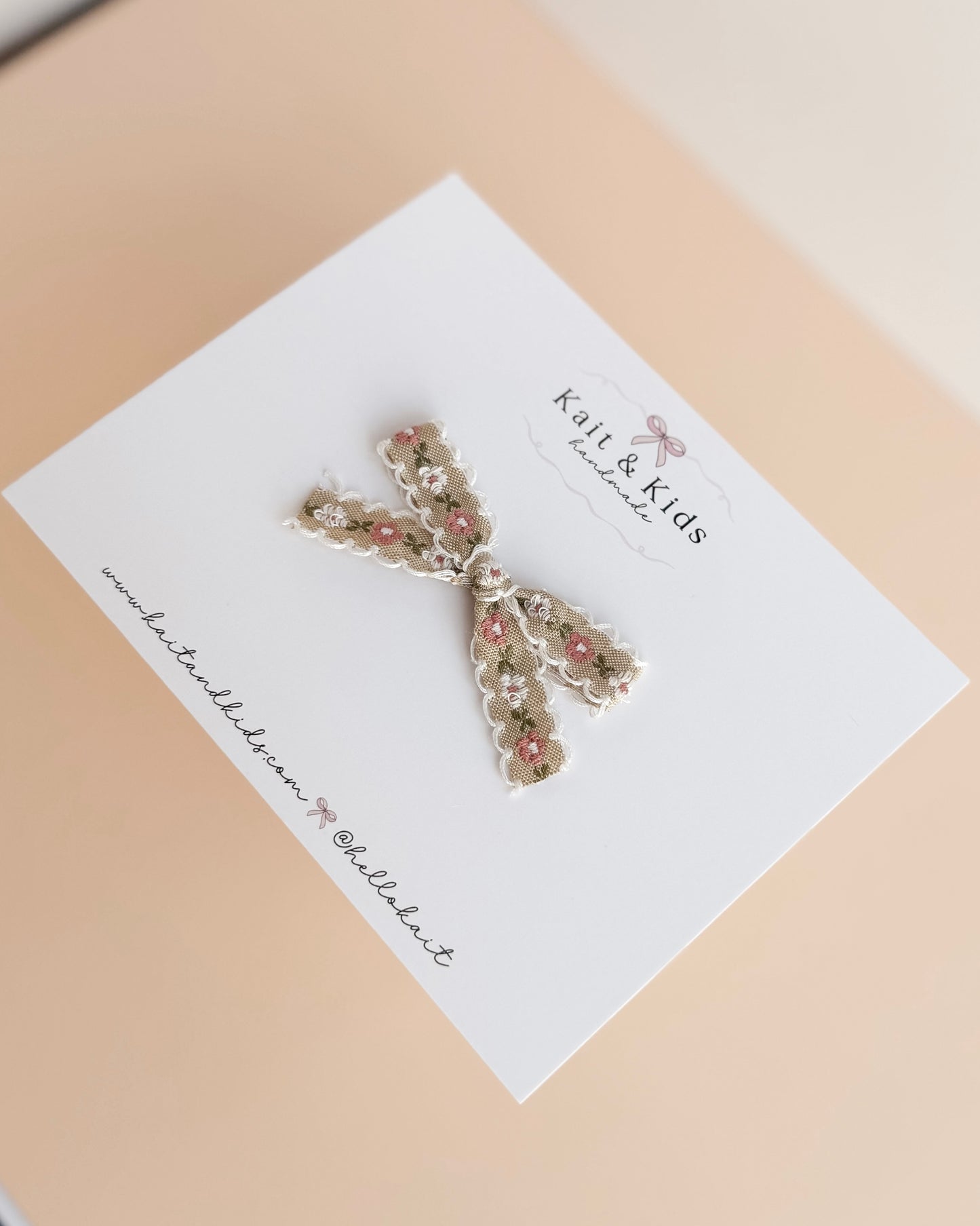 Skinny field of flowers ✿ headband / clip / piggy set