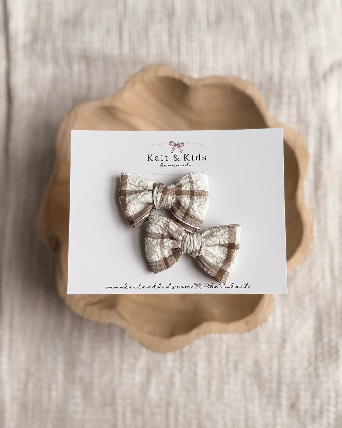 Cream and brown plain / piggy set