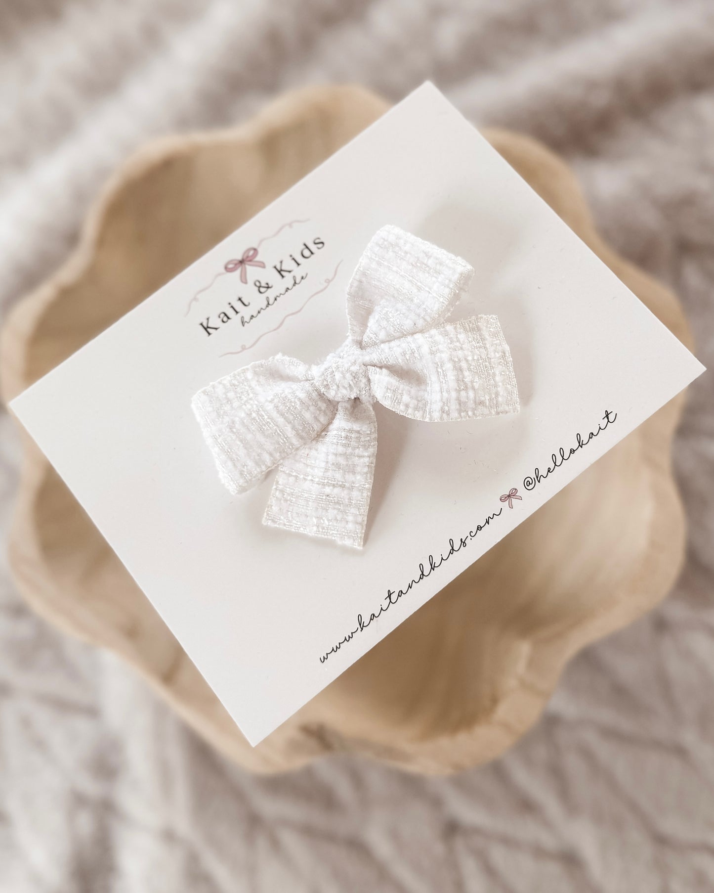 White sweater / mini classic