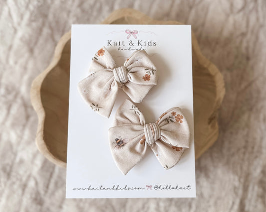 Bees and flowers / piggy set