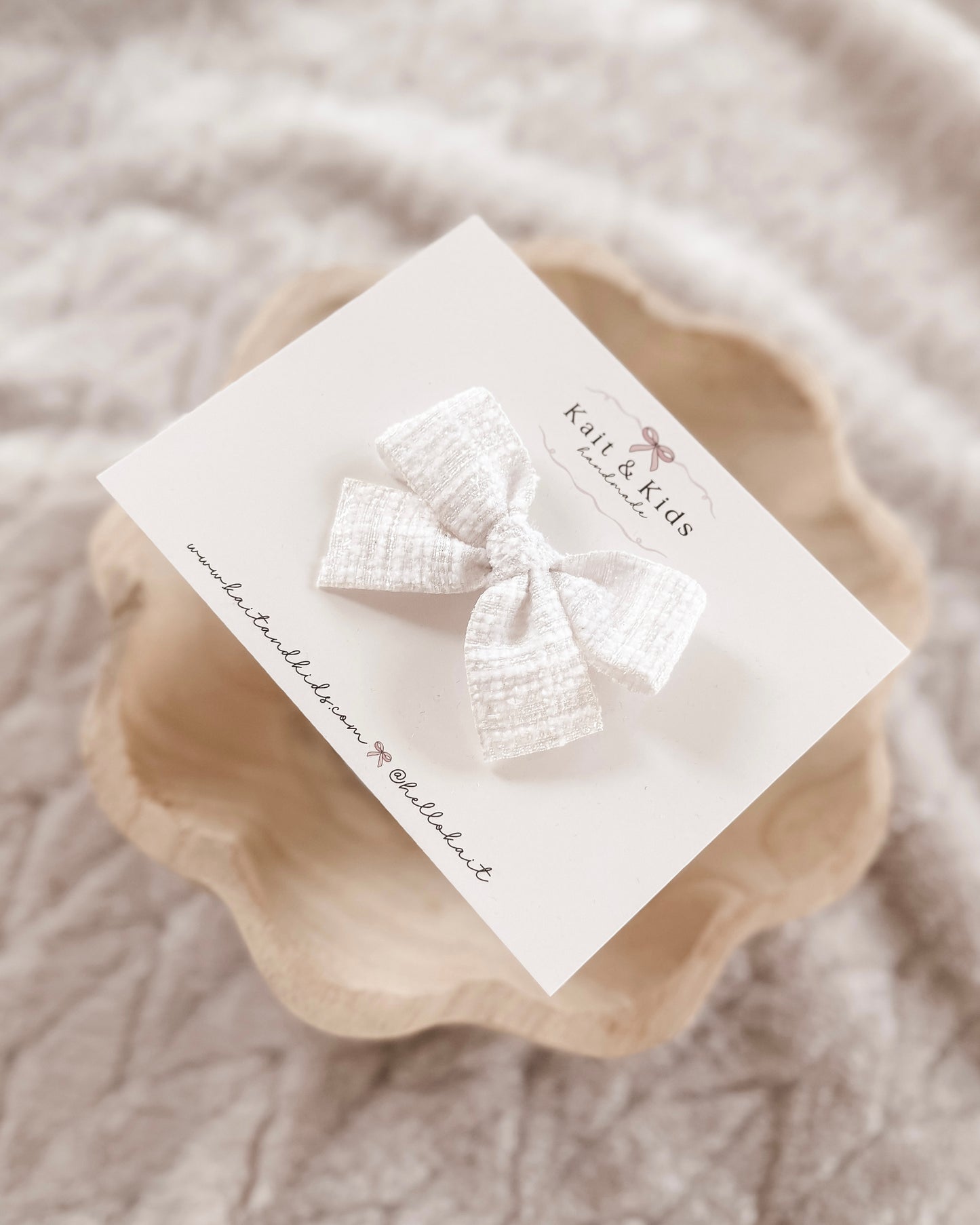 White sweater / mini classic