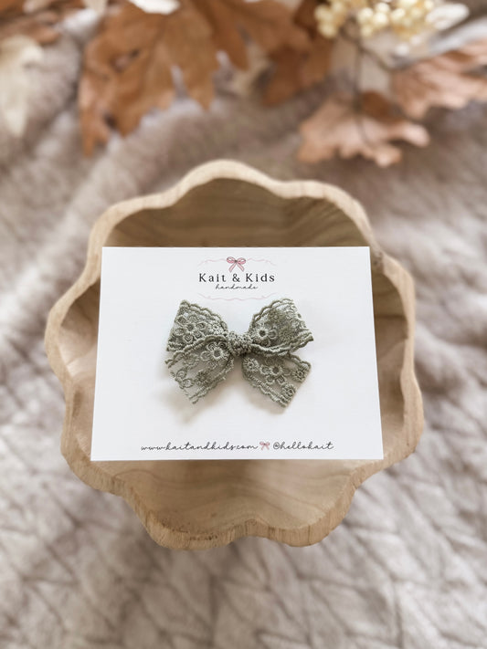 Ivy lace