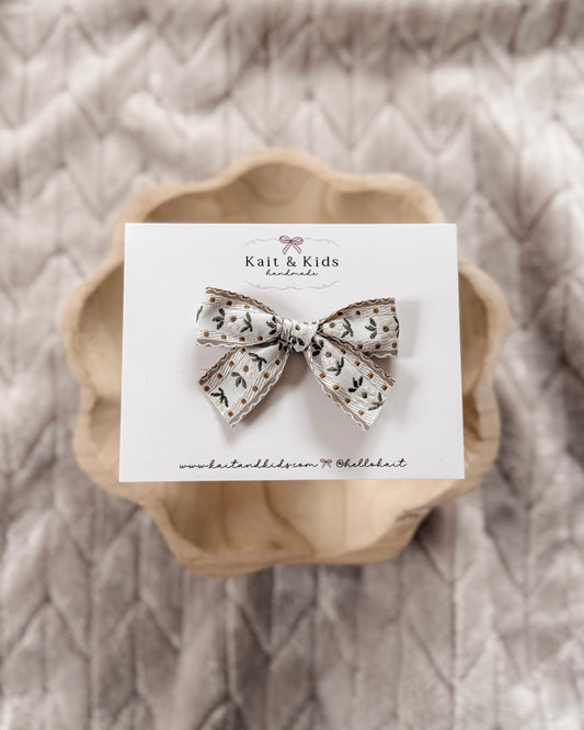 white flora / mini classic