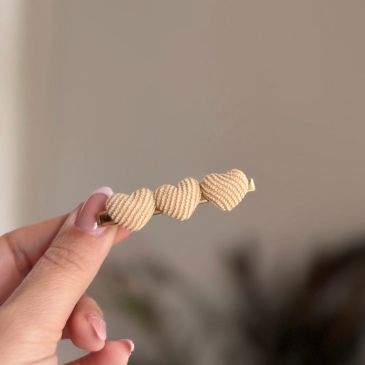 Tan heart clip ♡