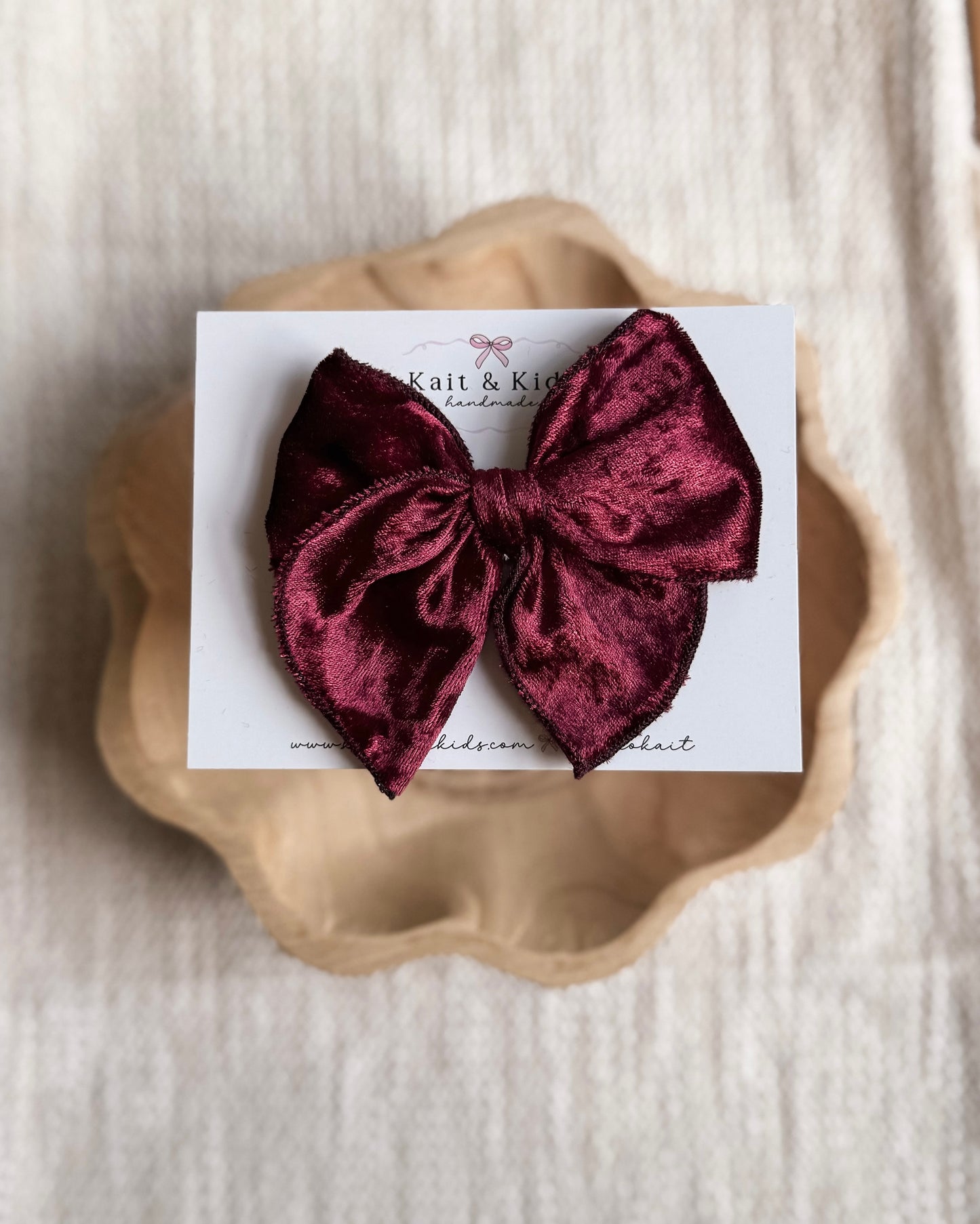 Dark burgundy velvet / fable / headband / clip