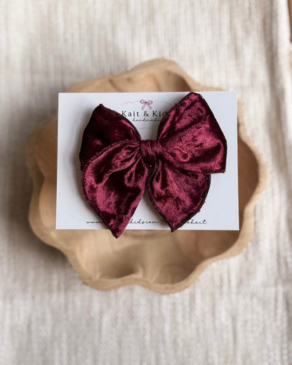 Dark burgundy velvet / fable / headband / clip