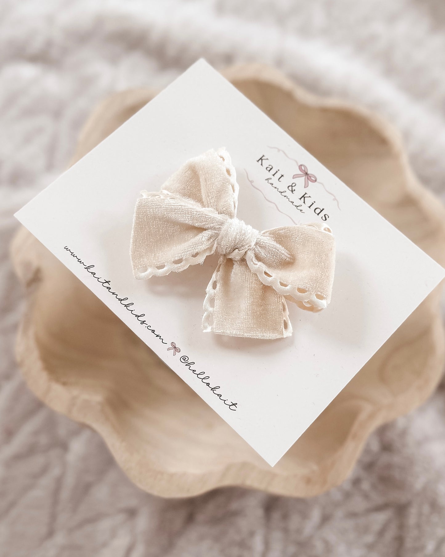 Champagne scalloped velvet