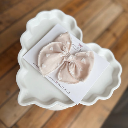 Soft beige ♡ white velvet hearts ♡ fable