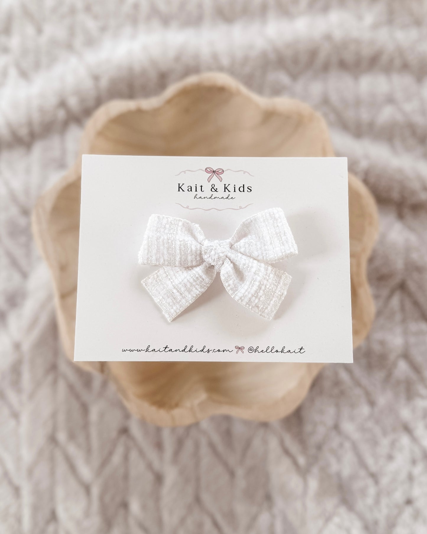 White sweater / mini classic